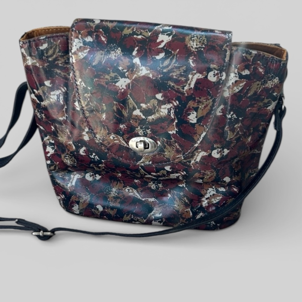 Patricia Nash Scarlet Bloom Bellissimi floral convertible backpack bag